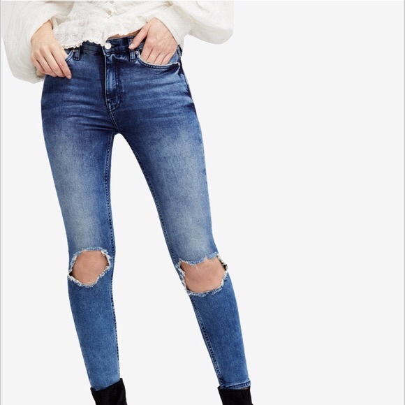 Free People Denim - NWT Free People High Rise Skinny Blue Ripped Jeans